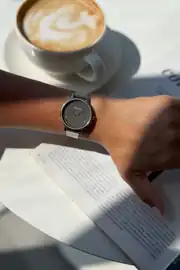 Senda Taş Detay Kadın Saat 2