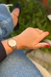 Mila Ferrucci Kadın Saat 4