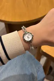 TıffanyCo Yuvarlak Kasa Çelik Kordon Kadın Kol Saati 4
