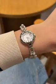 TıffanyCo Yuvarlak Kasa Çelik Kordon Kadın Kol Saati 1